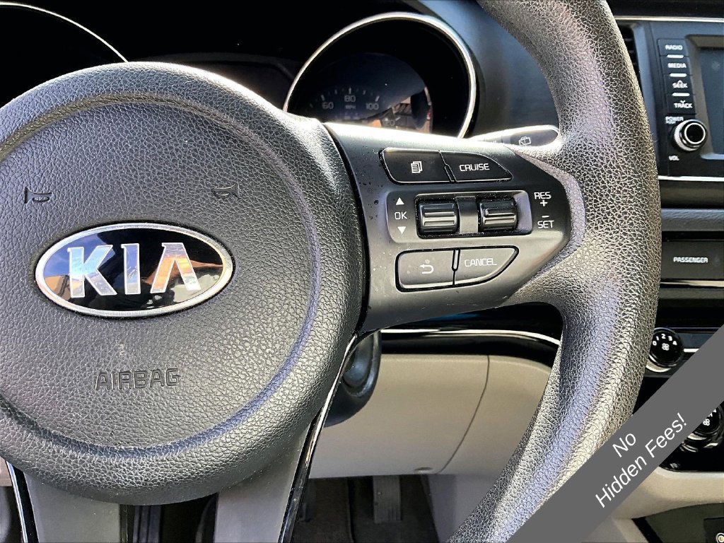 Used 2019 Kia Sedona LX FWD image 14