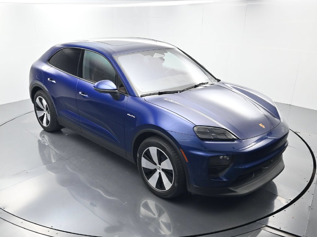 Certified 2026 Porsche Macan 4 Electric w/ Premium Package AWD/4WD image 45
