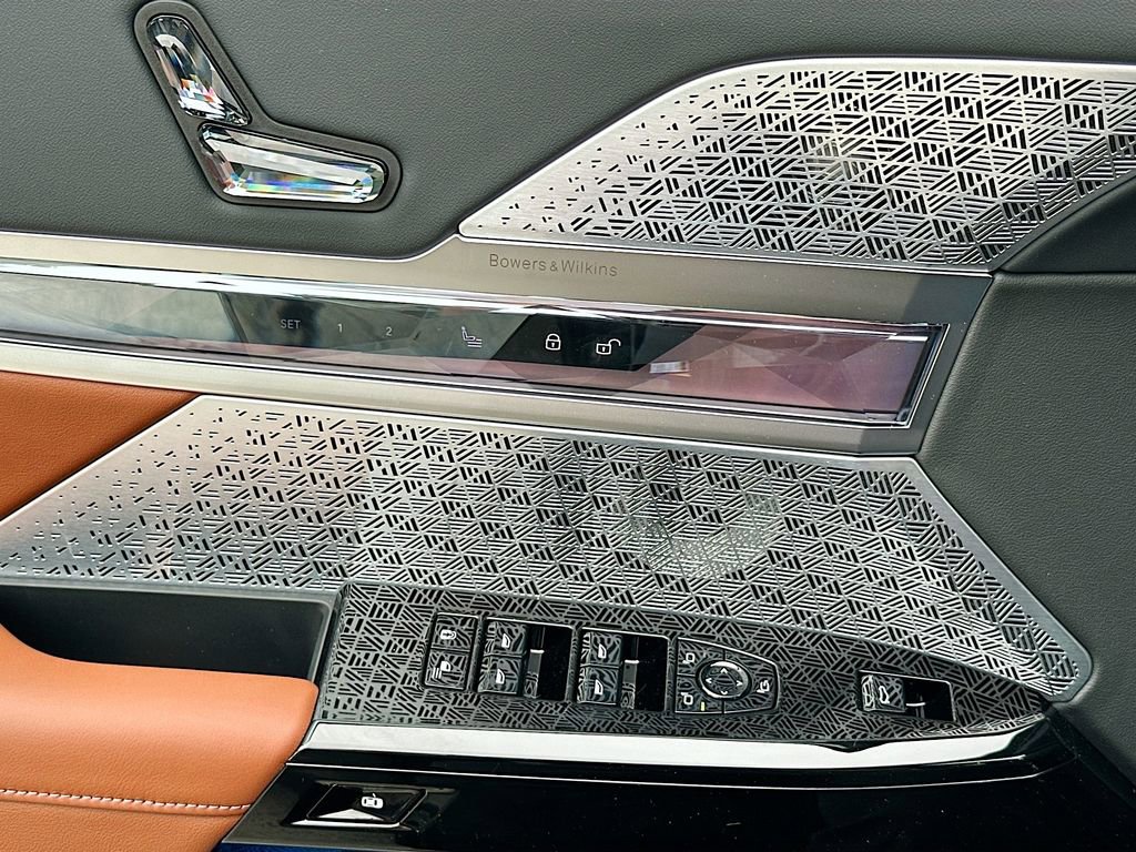 New 2026 BMW i7 xDrive60 AWD/4WD image 18