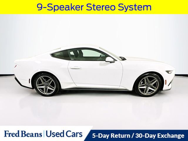 Used 2025 Ford Mustang Coupe RWD image 10