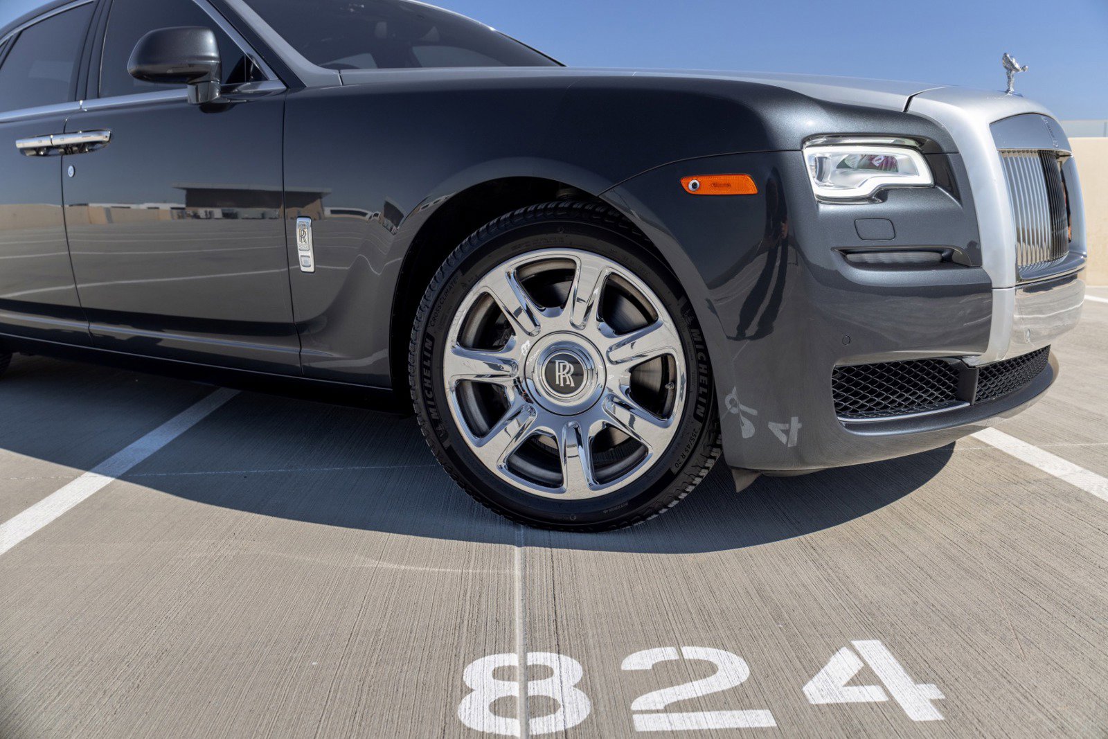 Used 2017 Rolls-Royce Ghost image 16
