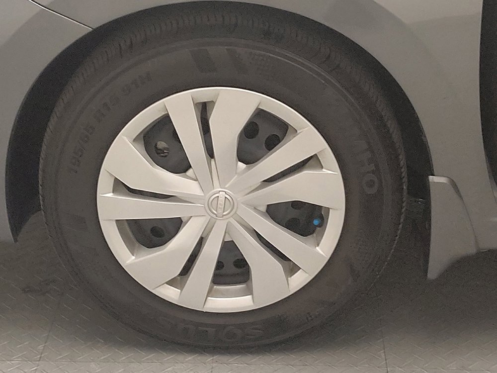 Used 2024 Nissan Versa S w/ Trunk Package FWD image 31