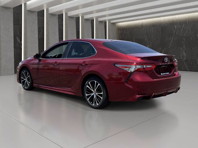 Used 2018 Toyota Camry SE FWD image 4