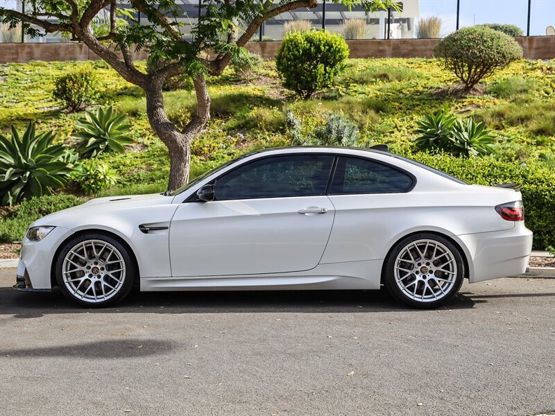 Used 2011 BMW M3 Coupe RWD image 2