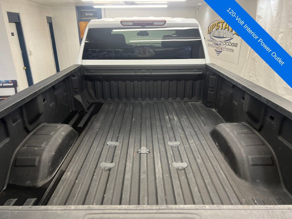 Used 2024 Chevrolet Silverado 2500 Custom w/ Custom Value Package image 16