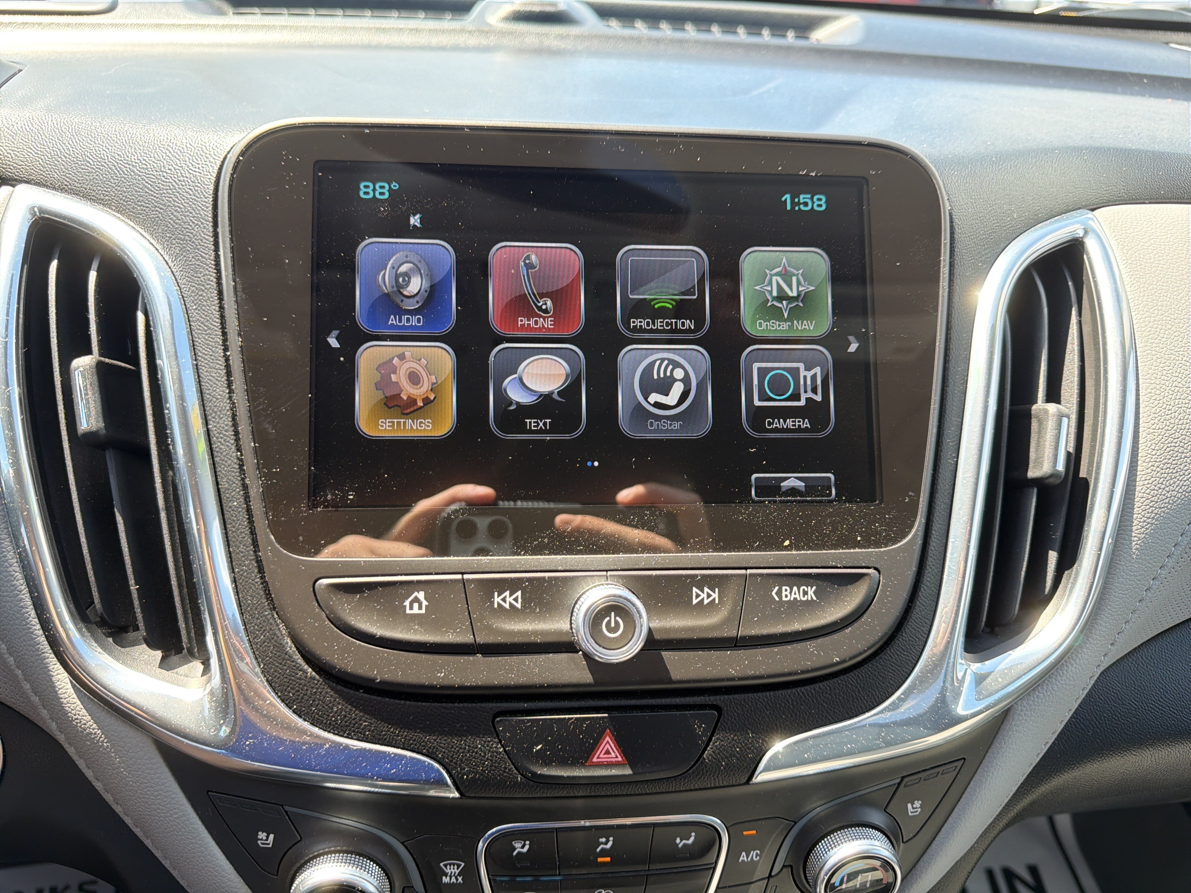 Used 2018 Chevrolet Equinox Premier AWD/4WD image 7