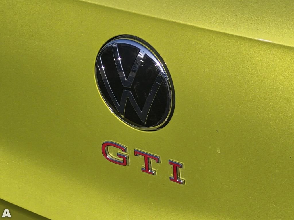 Used 2022 Volkswagen GTI Autobahn FWD image 8