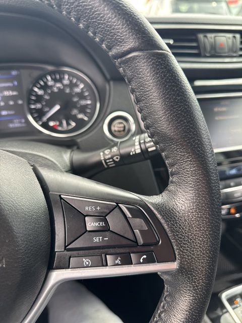 Certified 2019 Nissan Rogue SV image 28