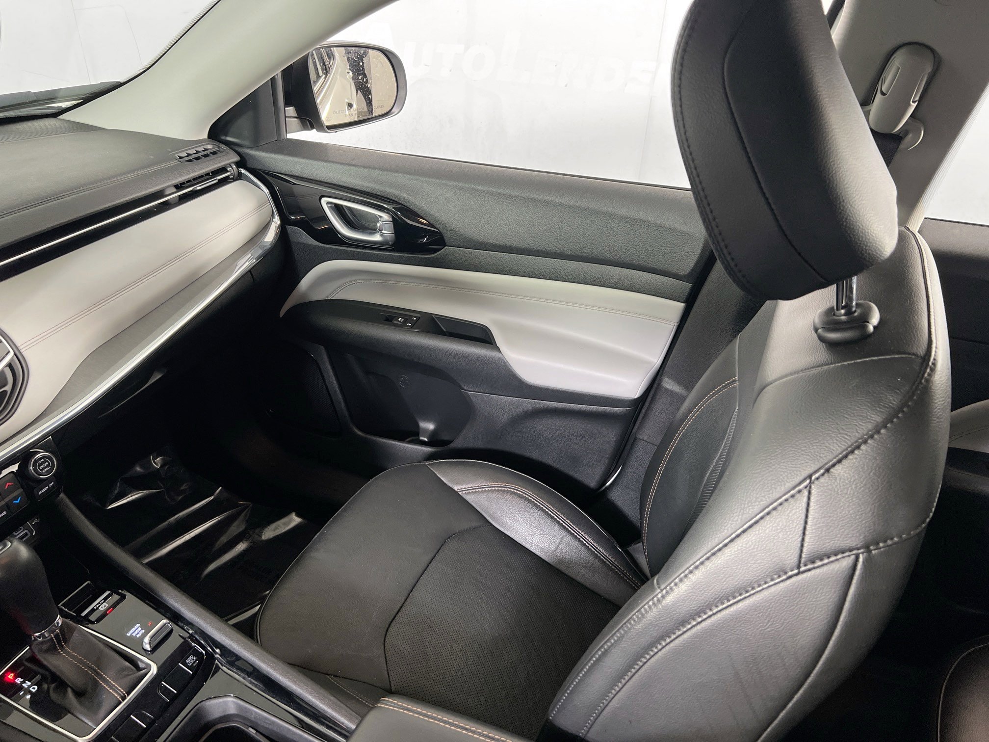 Used 2022 Jeep Compass Limited AWD/4WD image 22