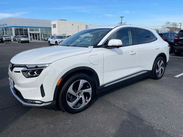 Used 2023 VinFast VF 8 Eco image 3