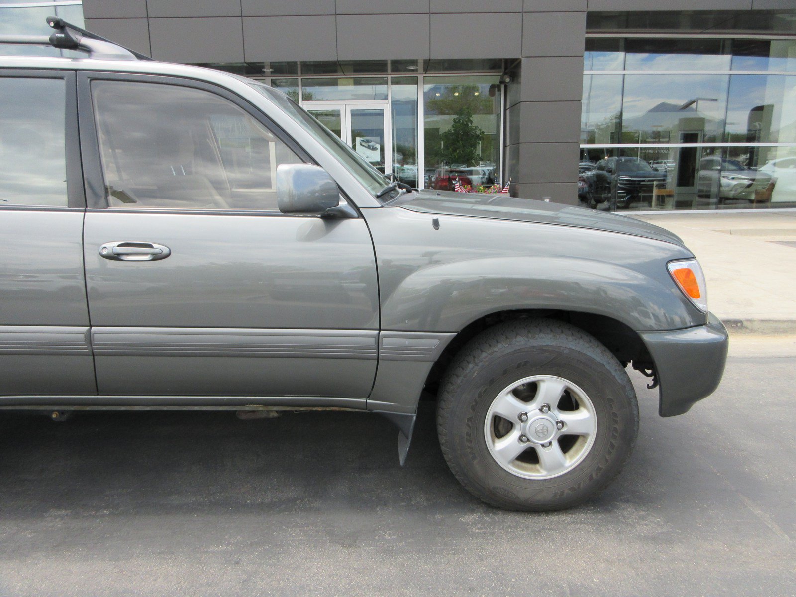 Used 2000 Toyota Land Cruiser AWD/4WD image 12