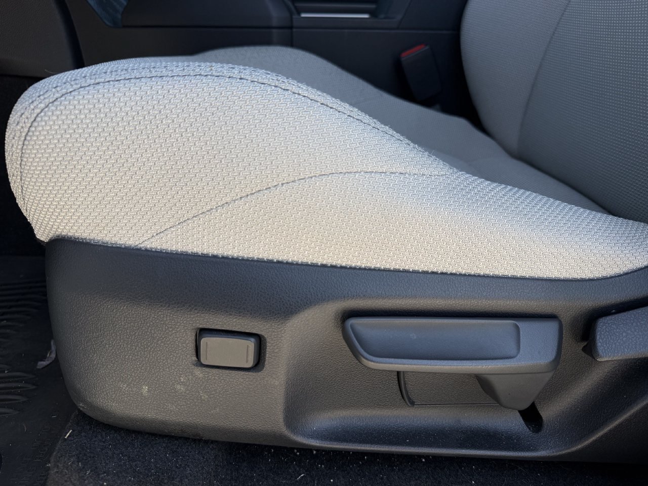 Used 2025 Toyota 4Runner SR5 RWD image 22