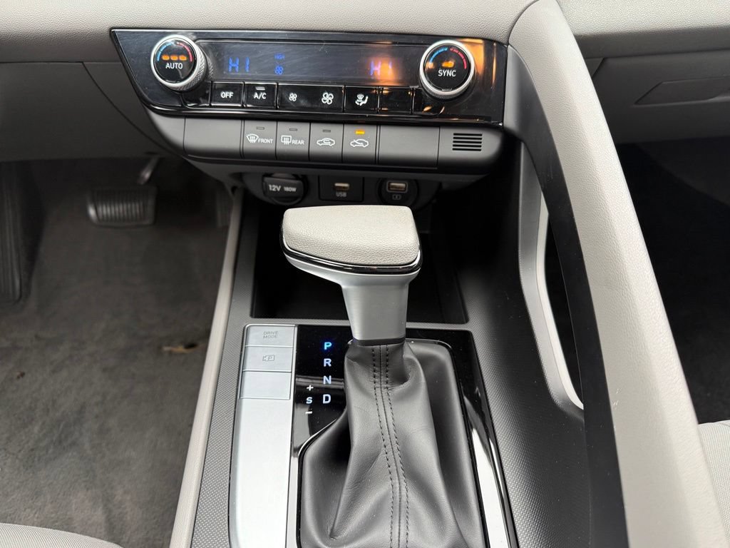 Certified 2023 Hyundai Elantra SEL FWD image 25