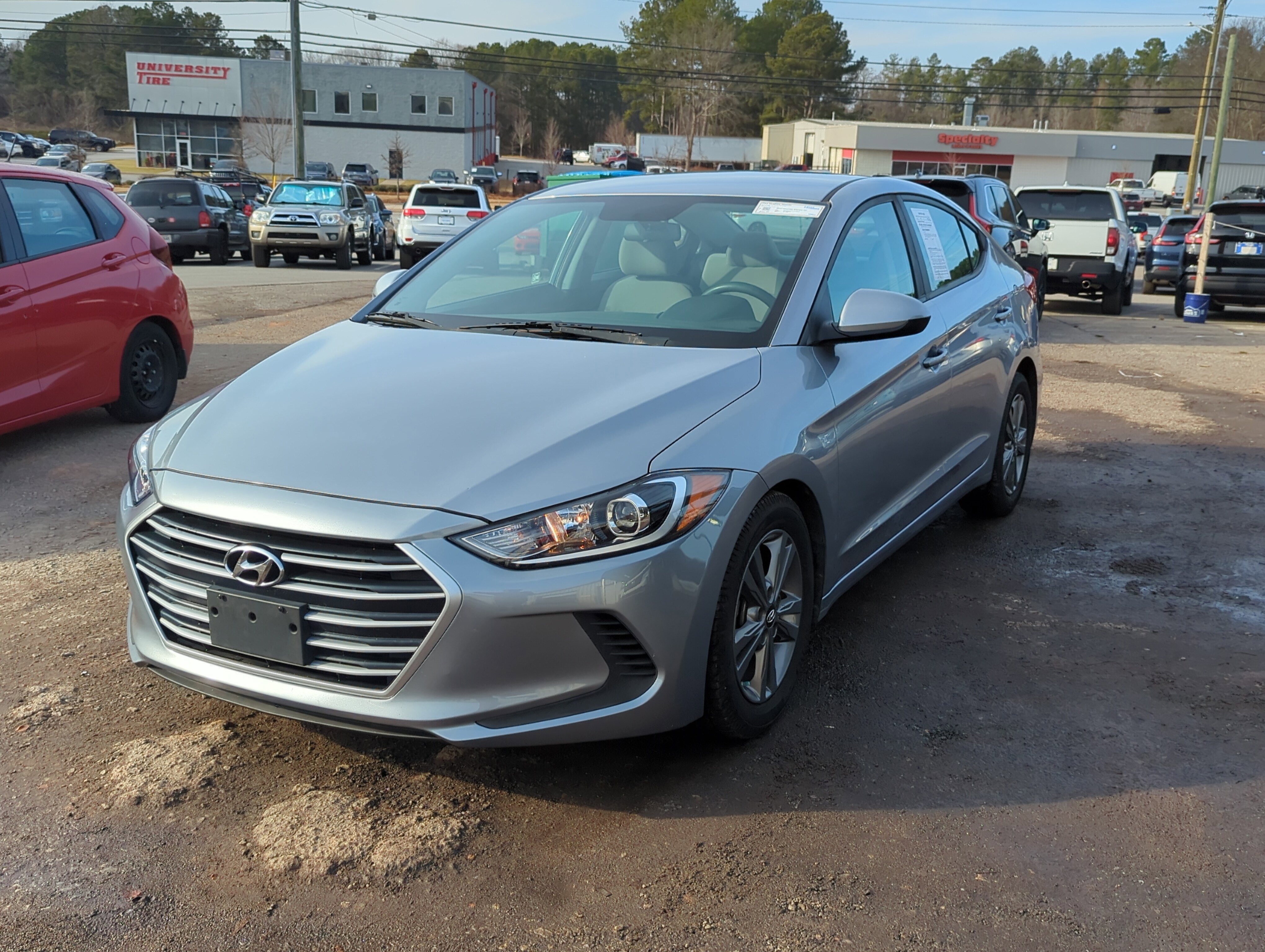 Used 2017 Hyundai Elantra SE image 10