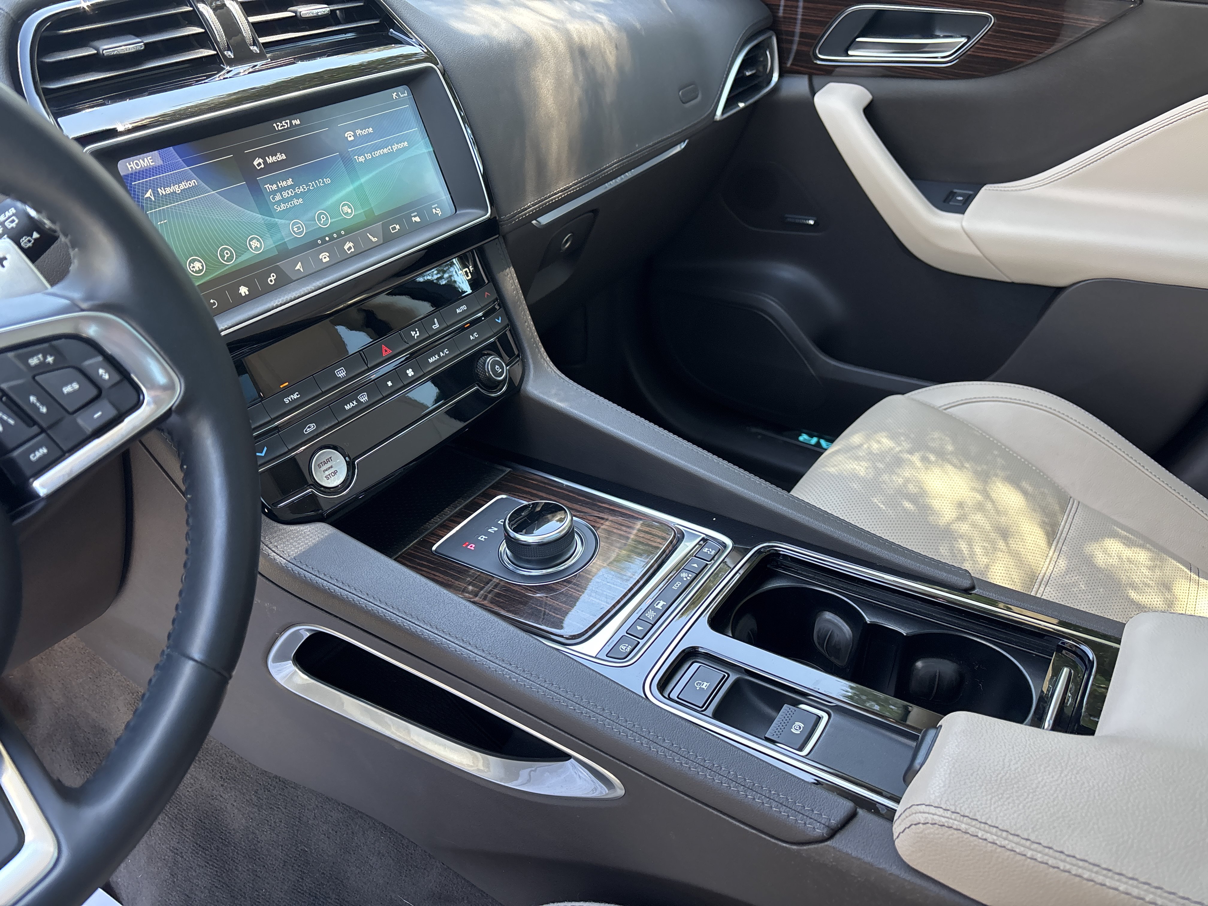 Used 2019 Jaguar F-PACE Prestige AWD/4WD image 19