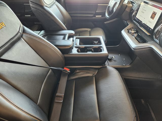 Used 2025 Ford Expedition Tremor AWD/4WD image 20