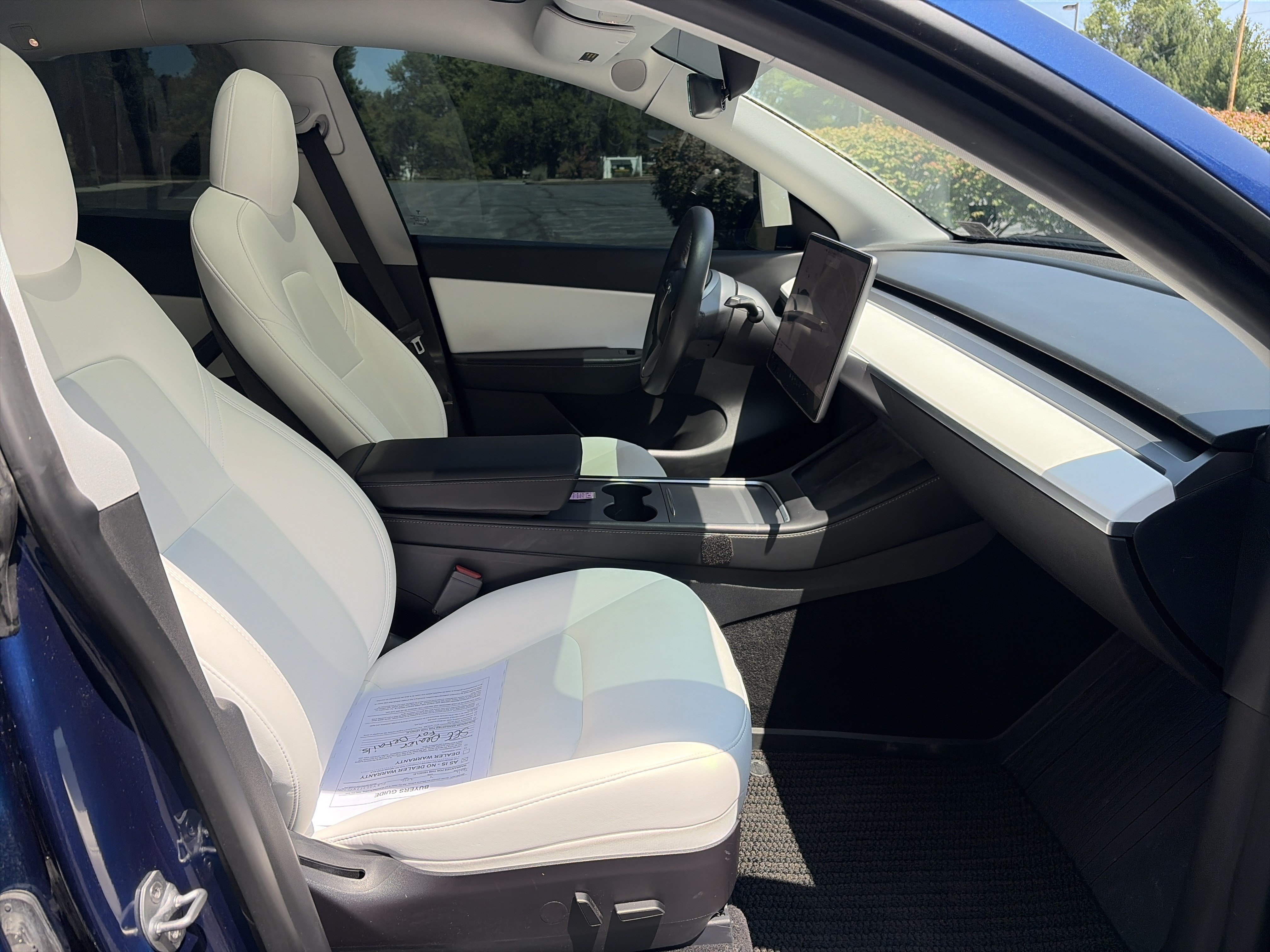 Used 2022 Tesla Model Y Performance AWD/4WD image 27