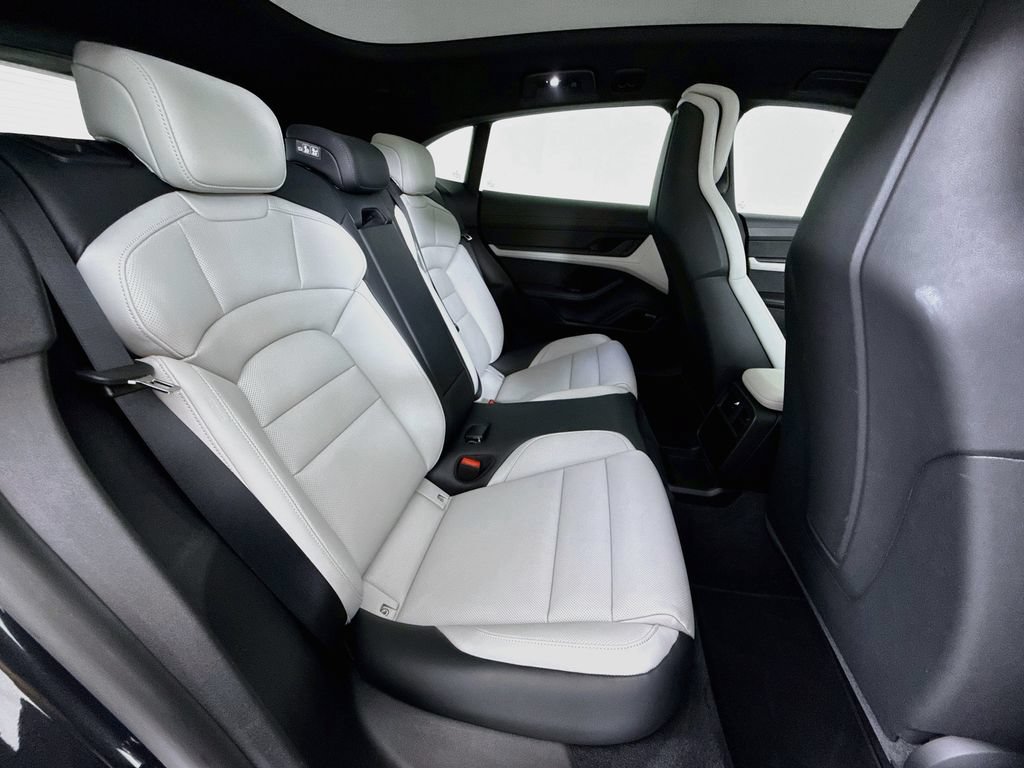 Certified 2023 Porsche Taycan 4S AWD/4WD image 30