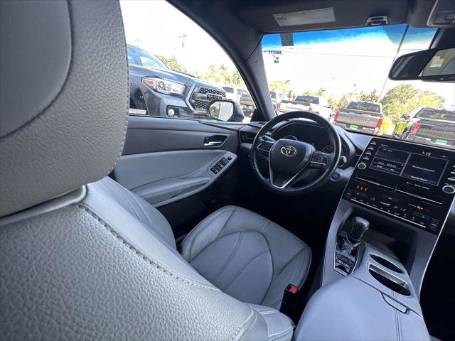 Certified 2019 Toyota Avalon XLE w/ Moonroof Package FWD image 16