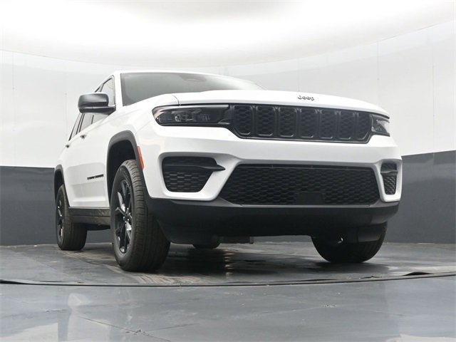 New 2025 Jeep Grand Cherokee Laredo image 45