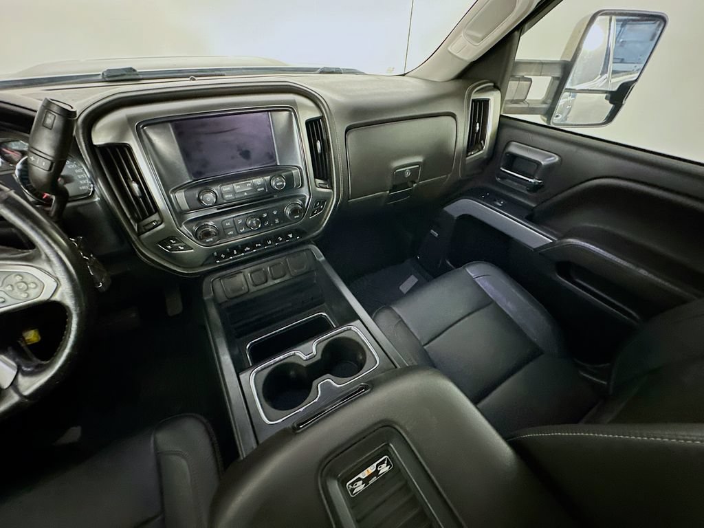 Used 2019 Chevrolet Silverado 2500 LTZ w/ Duramax Plus Package AWD/4WD image 11