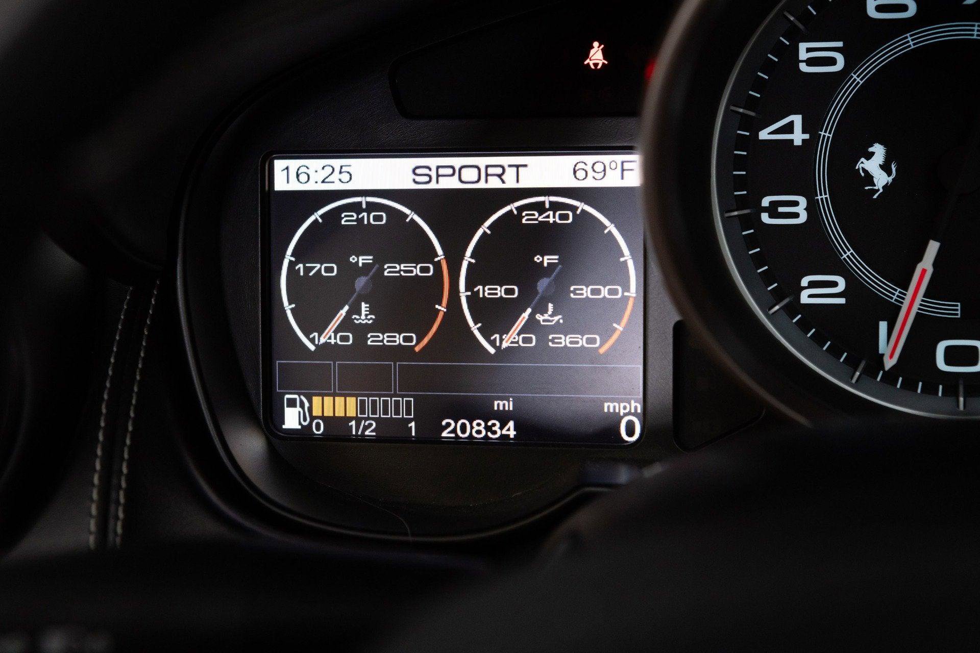 Used 2010 Ferrari California image 79