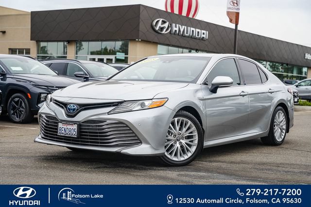 Used 2018 Toyota Camry XLE w/ Protection Package (Q2) FWD image 1