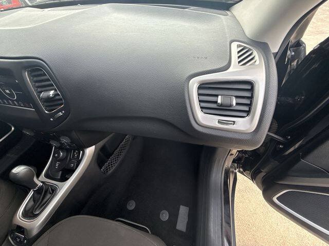 Used 2020 Jeep Compass Sport AWD/4WD image 30