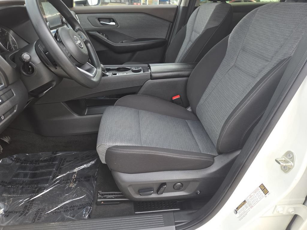 Used 2023 Nissan Rogue SV AWD/4WD image 22