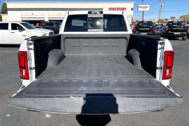 Used 2025 RAM 2500 Laramie image 30