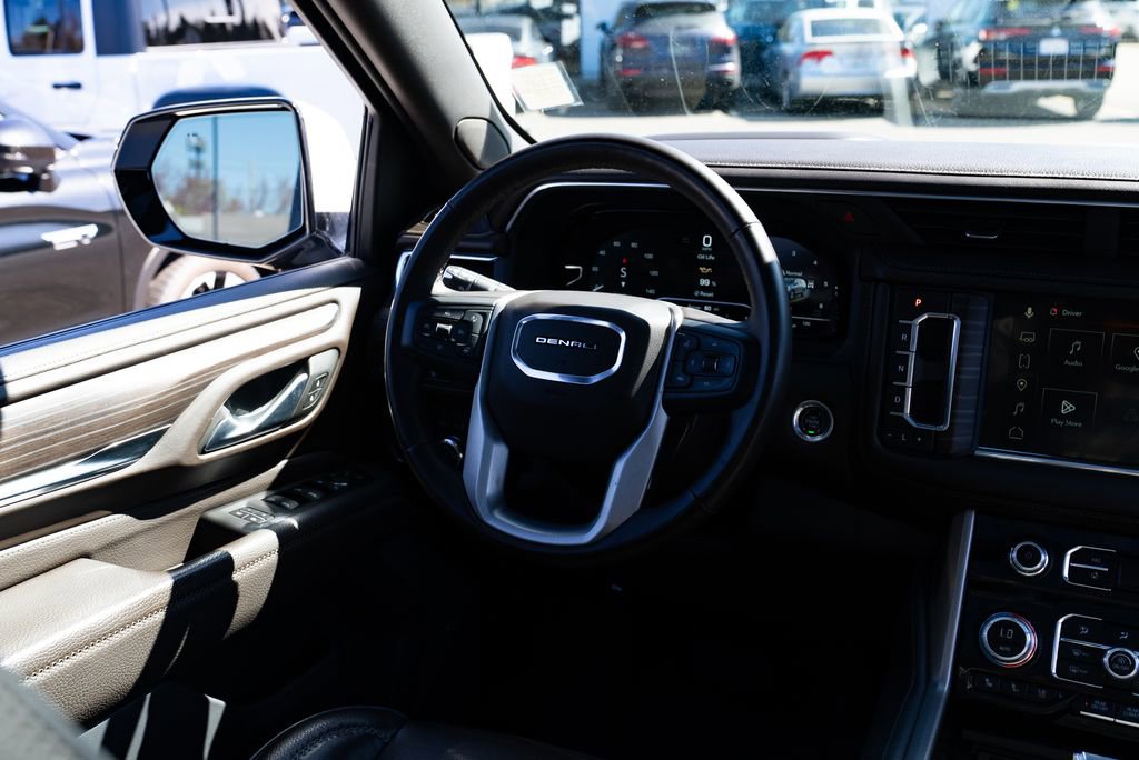 Used 2024 GMC Yukon Denali AWD/4WD image 10