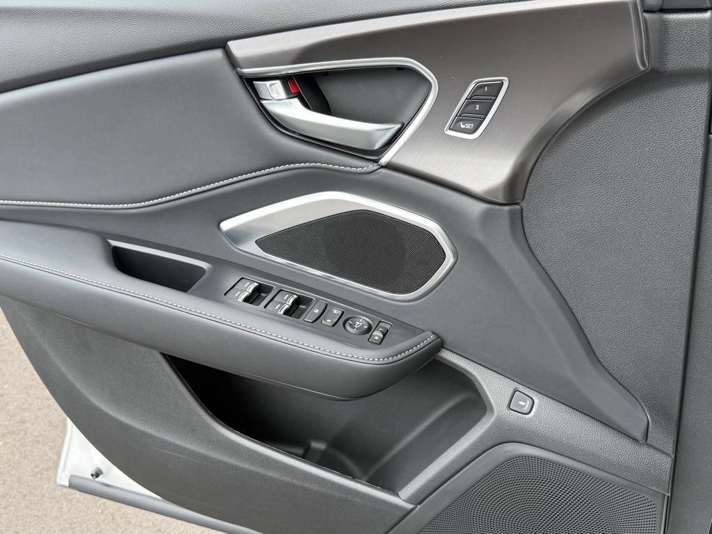 New 2026 Acura RDX SH-AWD image 26