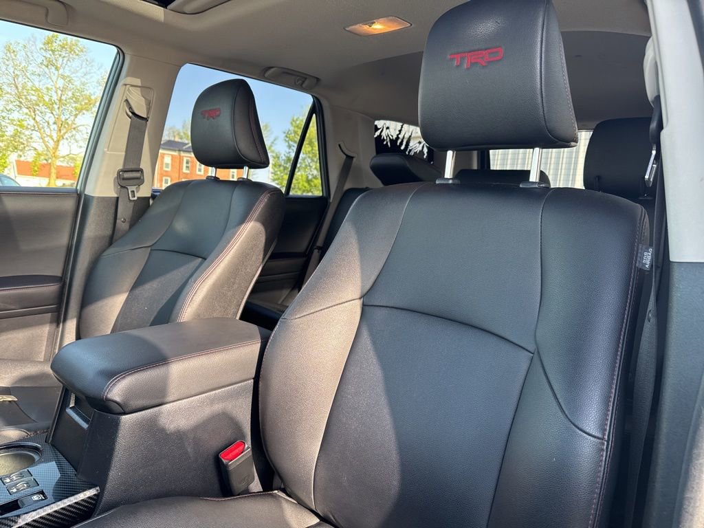 Used 2023 Toyota 4Runner TRD Off-Road Premium w/ Off Road Premium Plus Package AWD/4WD image 31