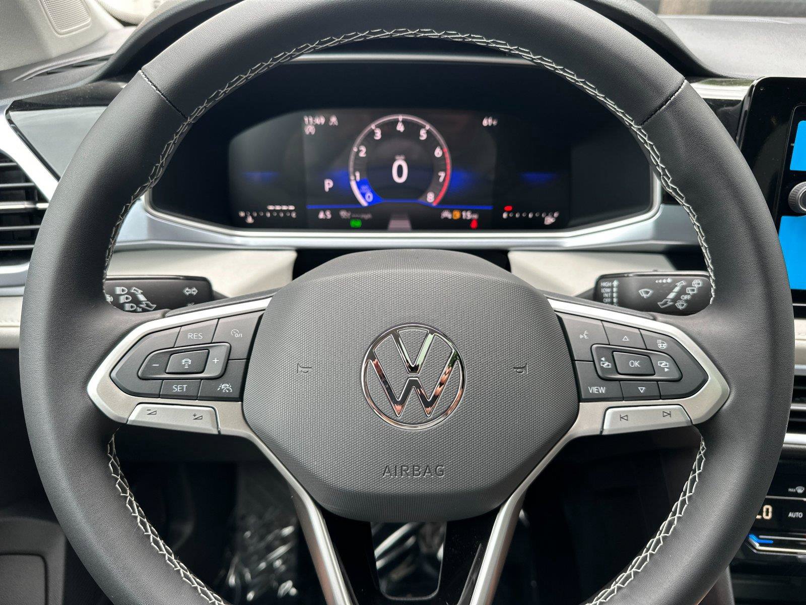 New 2026 Volkswagen Taos SE AWD/4WD image 22