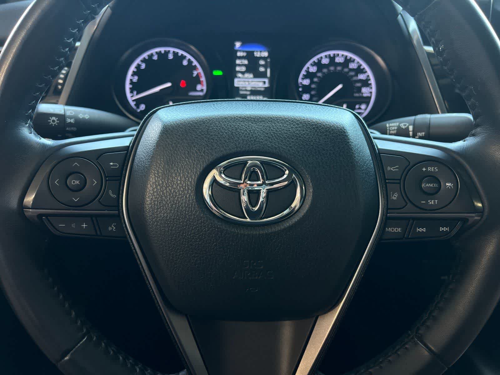 Used 2021 Toyota Camry SE w/ Convenience Package FWD image 23