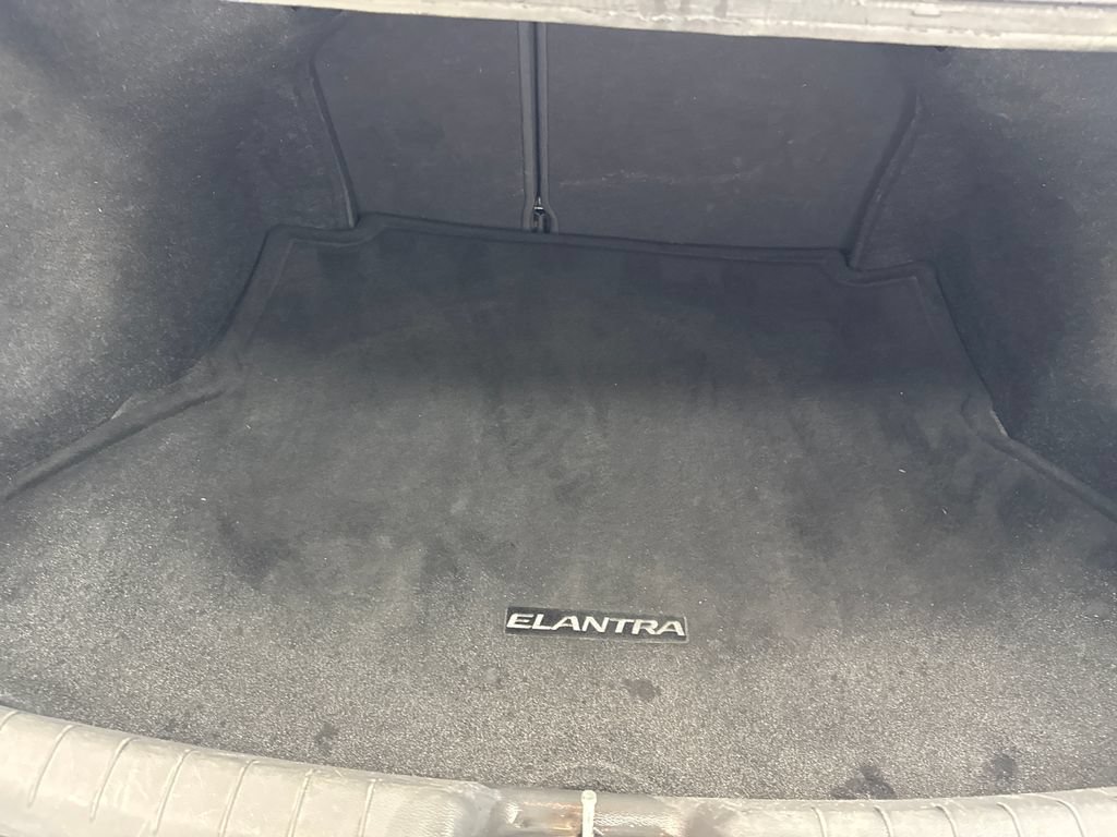 Used 2019 Hyundai Elantra SE FWD image 64