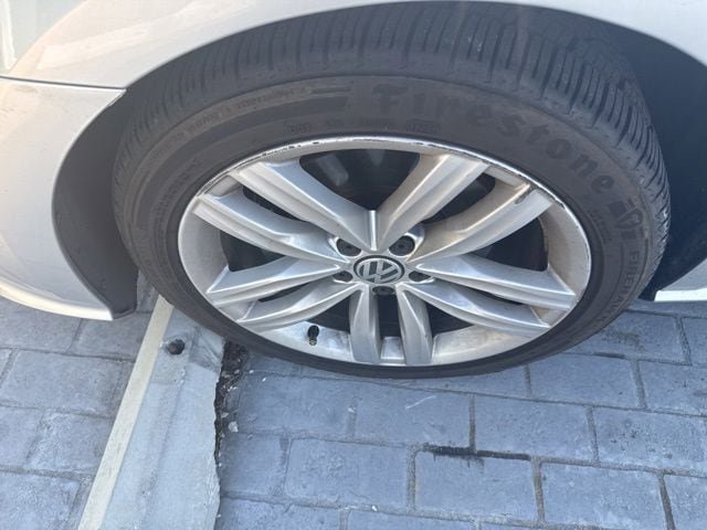 Used 2019 Volkswagen Passat 2.0T Wolfsburg FWD image 3
