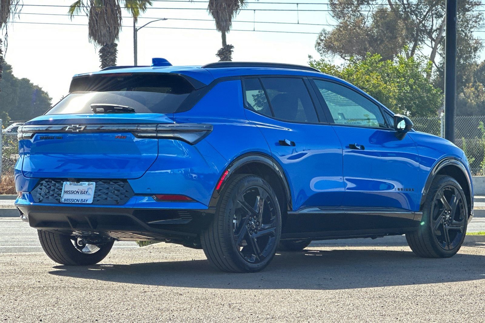 New 2025 Chevrolet Equinox EV RS w/ Active Safety Package 3 AWD/4WD image 4