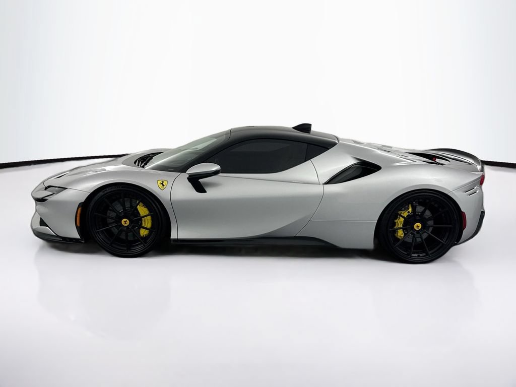 Used 2021 Ferrari SF90 Stradale AWD/4WD image 8