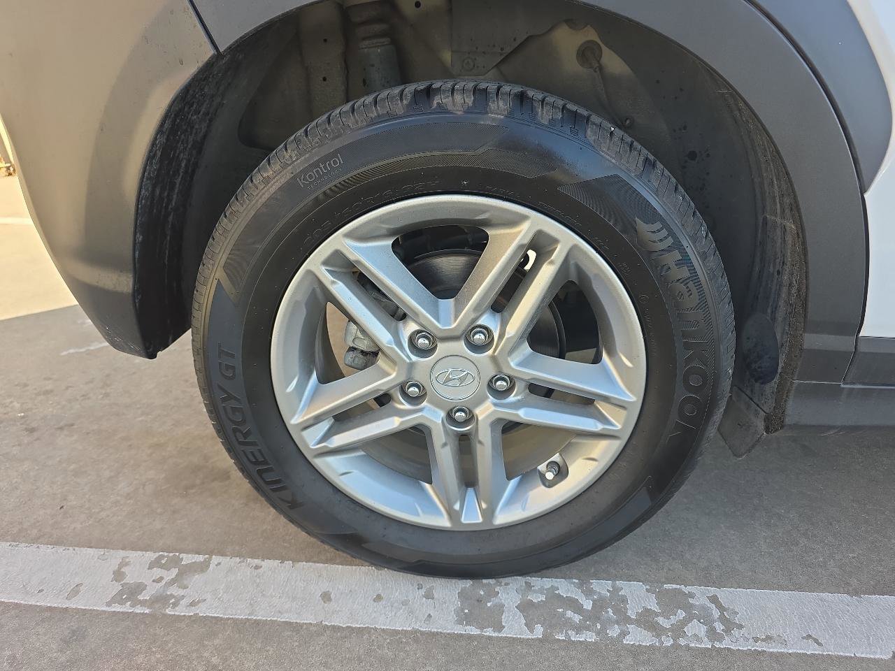 Used 2019 Hyundai Kona SE image 30