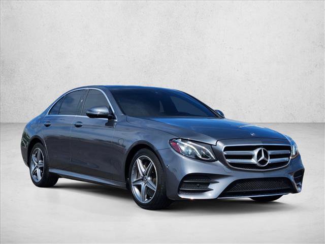 Used 2020 Mercedes-Benz E 350 4MATIC Sedan image 3