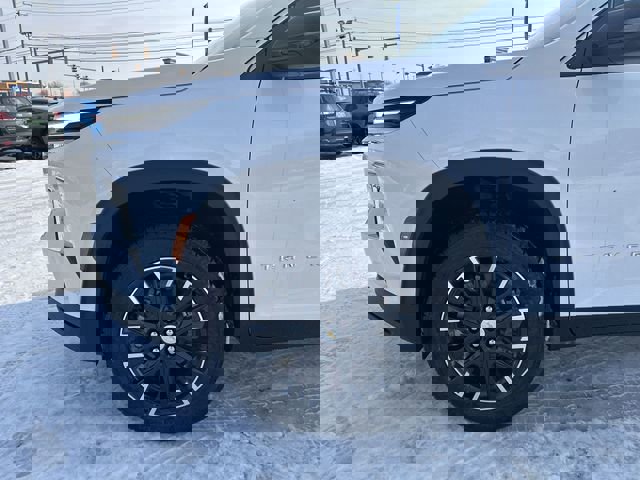 New 2026 Chevrolet Traverse LT w/ Sun and Wheel Package FWD image 35