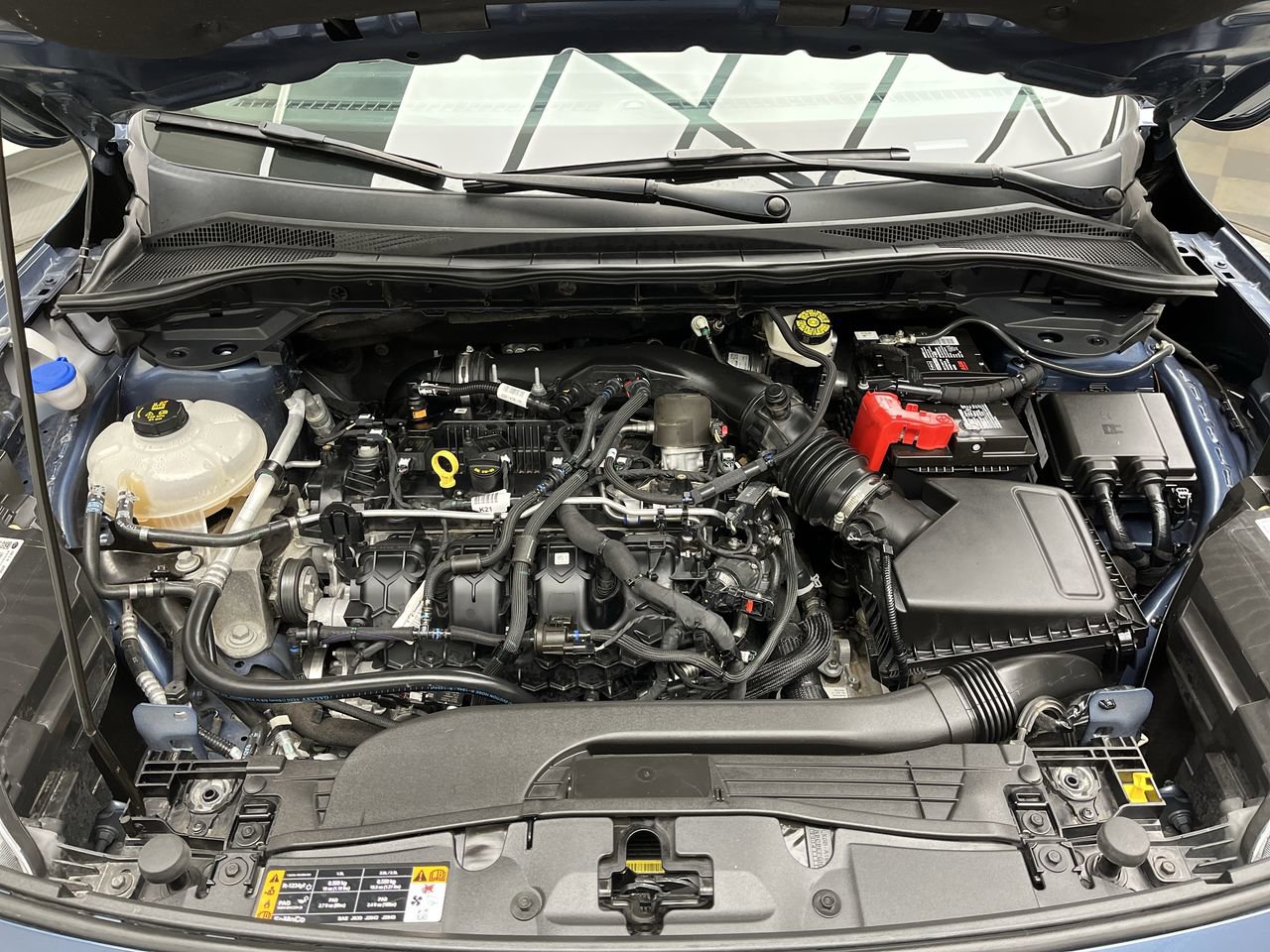 Certified 2020 Ford Escape Titanium AWD/4WD image 29