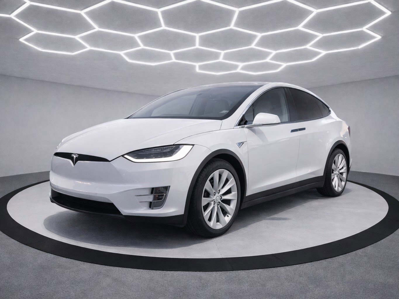 Used 2018 Tesla Model X 75D image 2