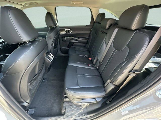 New 2026 Kia Sorento S w/ S Panoramic Sunroof Package image 23