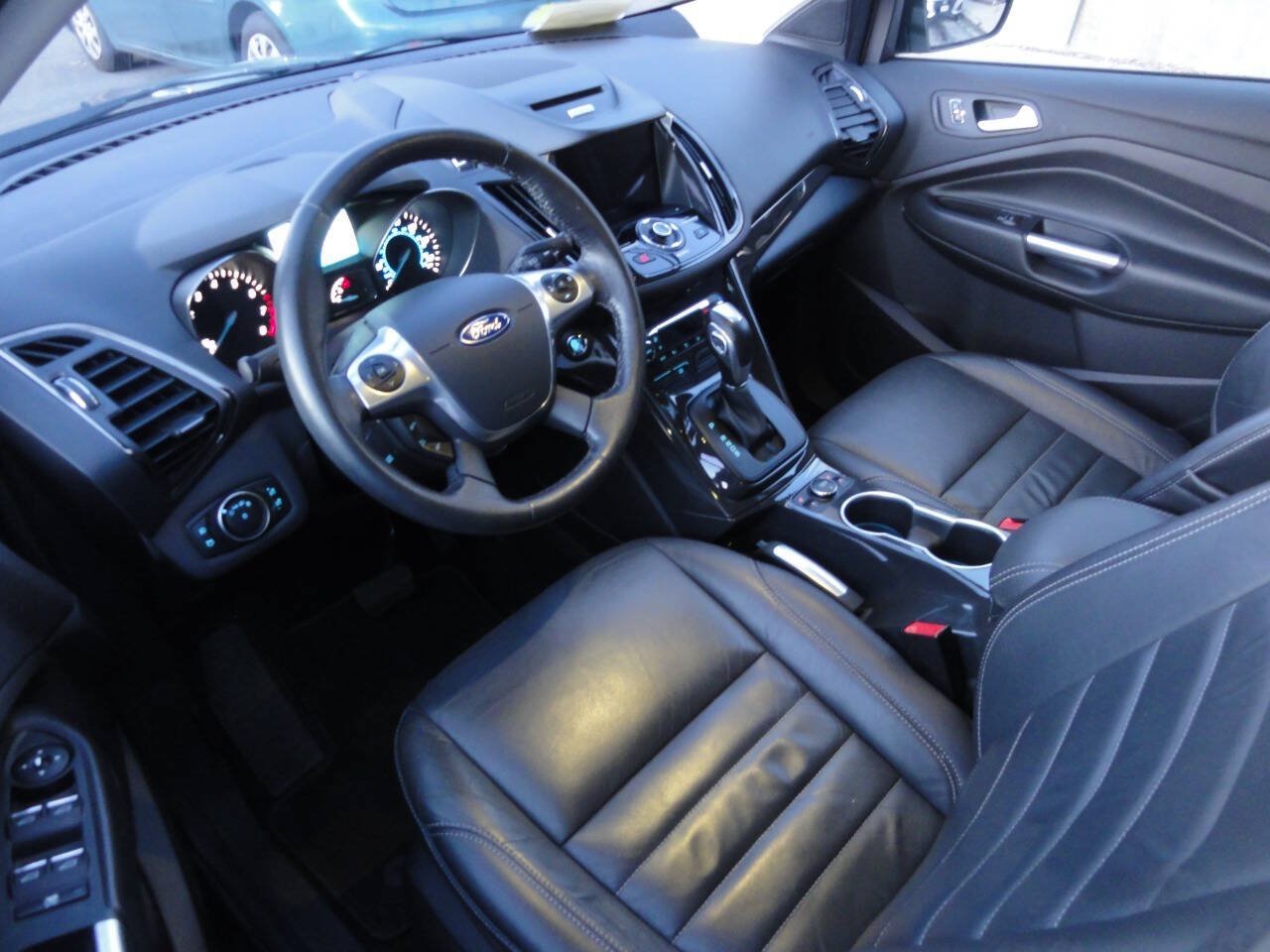 Used 2016 Ford Escape Titanium AWD/4WD image 10