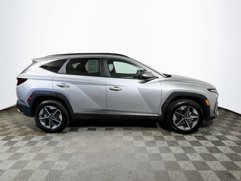 Used 2025 Hyundai Tucson SEL AWD/4WD image 8