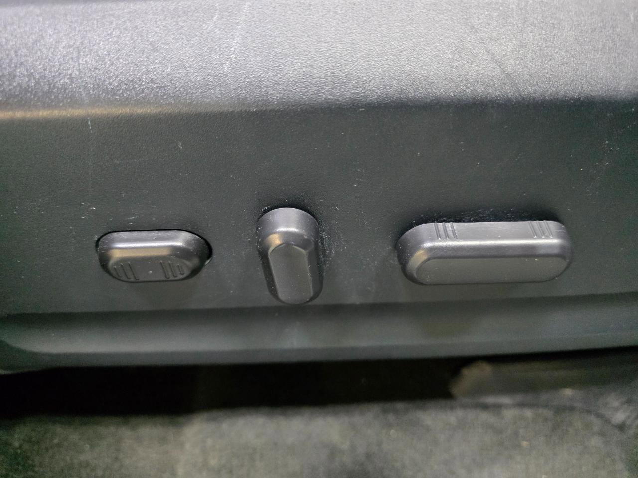 Used 2017 Ford Expedition EL Limited image 29