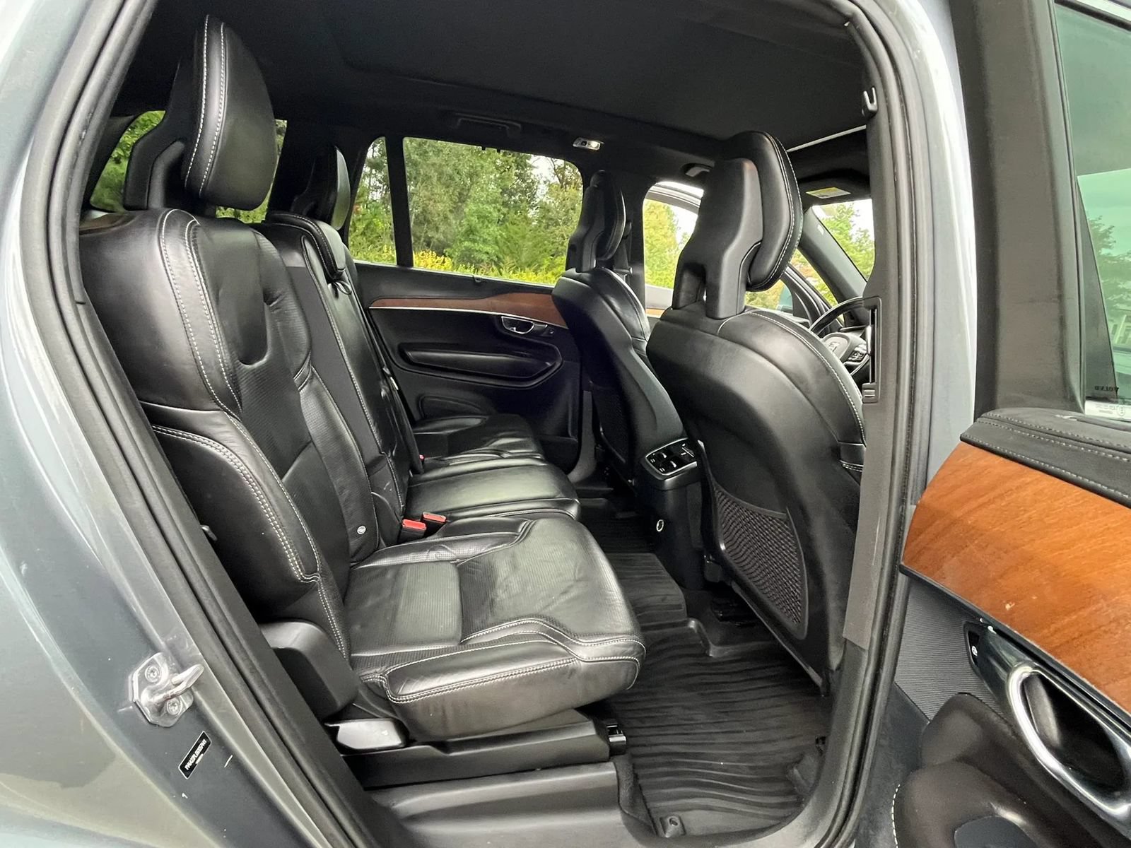 Used 2016 Volvo XC90 T6 Inscription w/ Protection Package Plus AWD/4WD image 22
