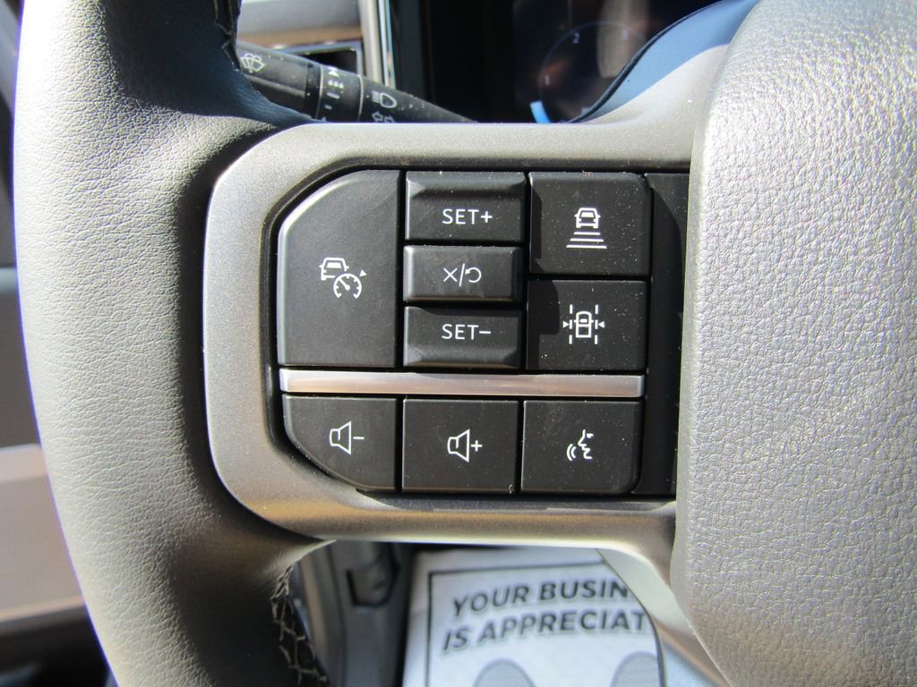 New 2026 Ford F250 Lariat w/ Black Appearance Package AWD/4WD image 22